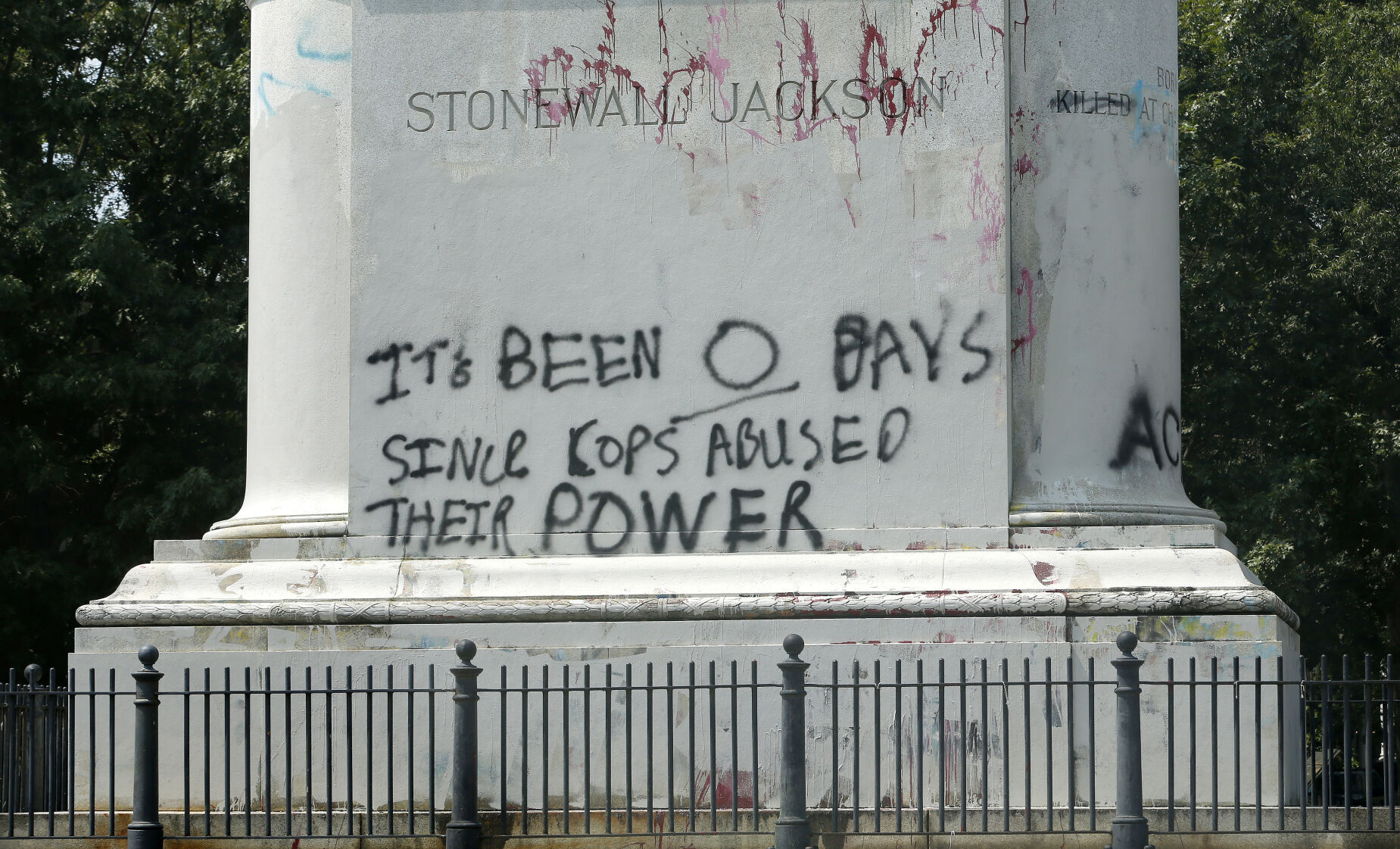 20200826_MET_GRAFFITI_AWE03
